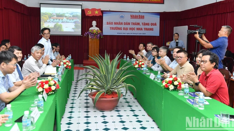 Trường đại học Nha Trang căng buồm tri thức vươn khơi ảnh 2