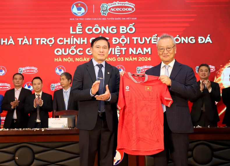 Acecook thành đối tác hàng đầu của bóng đá Việt Nam ảnh 2