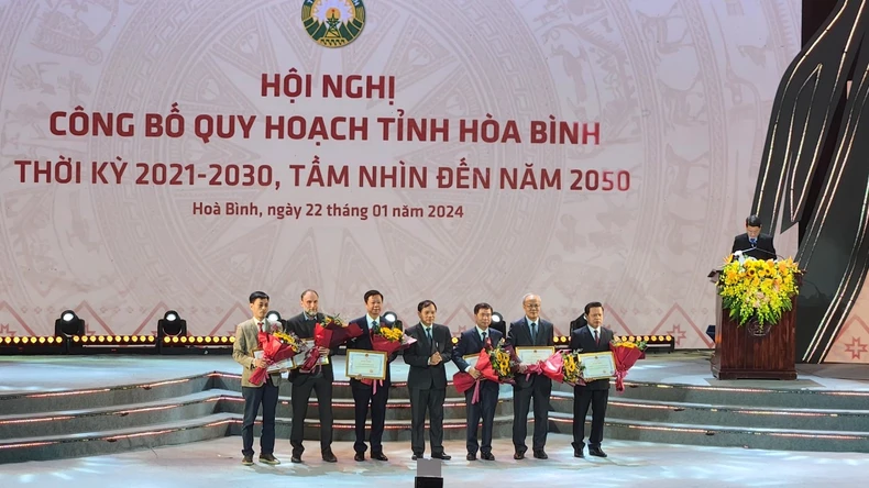 View - Công bố Quy hoạch tỉnh Hòa Bình thời kỳ 2021-2030, tầm nhìn đến năm 2050