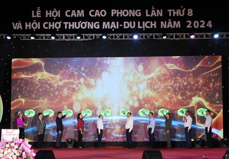 Khai mạc Lễ hội Cam Cao Phong và Hội chợ Thương mại-du lịch tỉnh Hòa Bình ảnh 2