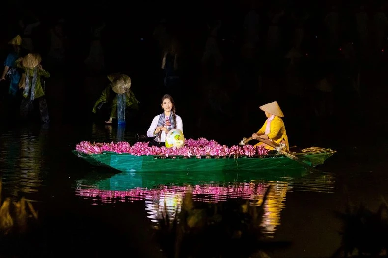 Ấn tượng nghệ sĩ tại Festival Ninh Bình-Tràng An năm 2023 ảnh 3