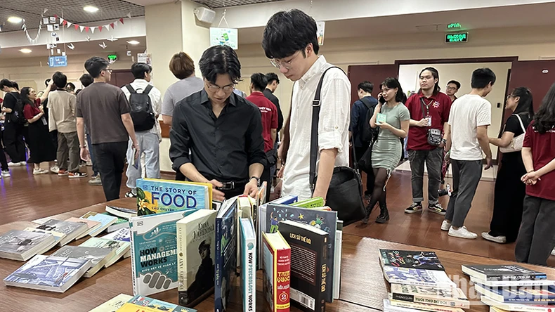 Lan tỏa văn hóa đọc sách đến cộng đồng sinh viên Việt Nam ở Nga ảnh 1