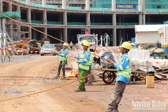 Hơn 6.000 người thi công xuyên Lễ 2/9 trên công trường dự án sân bay Long Thành ảnh 3