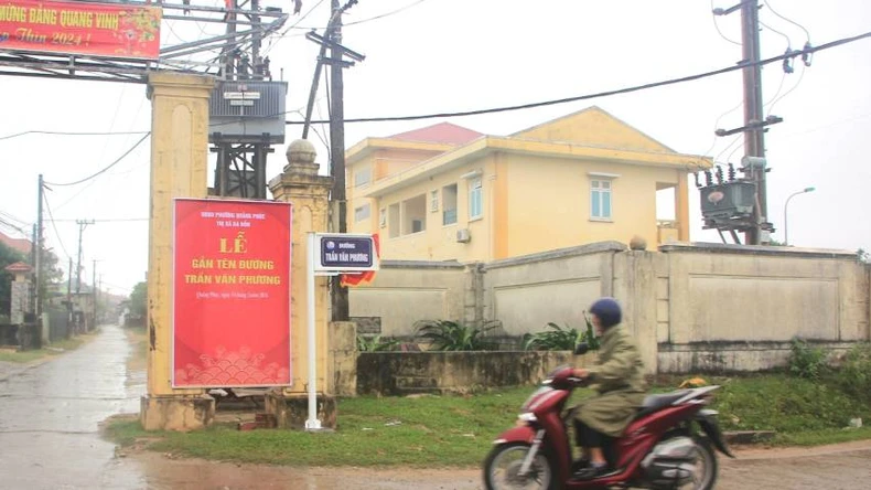 Gắn biển tên đường mang tên Anh hùng liệt sĩ hy sinh tại đảo Gạc Ma Trần Văn Phương ảnh 1