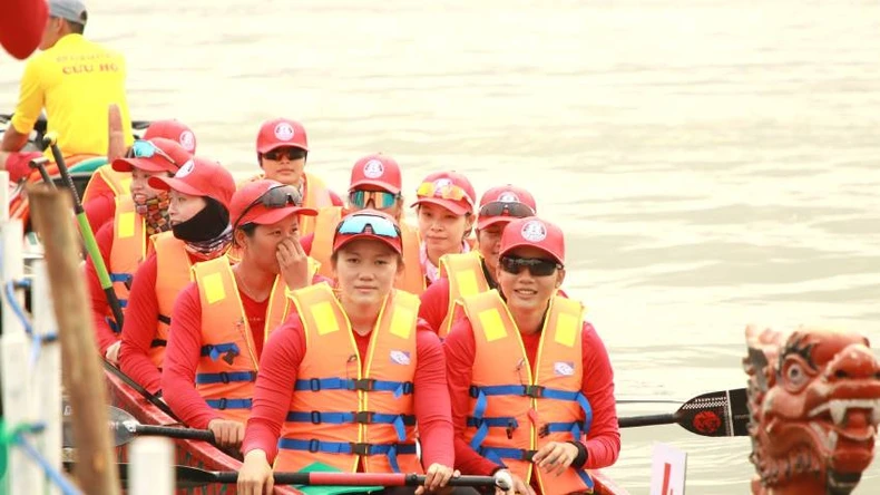 Khai mạc Giải đua thuyền truyền thống vô địch quốc gia năm 2024 trên sông Nhật Lệ ảnh 2
