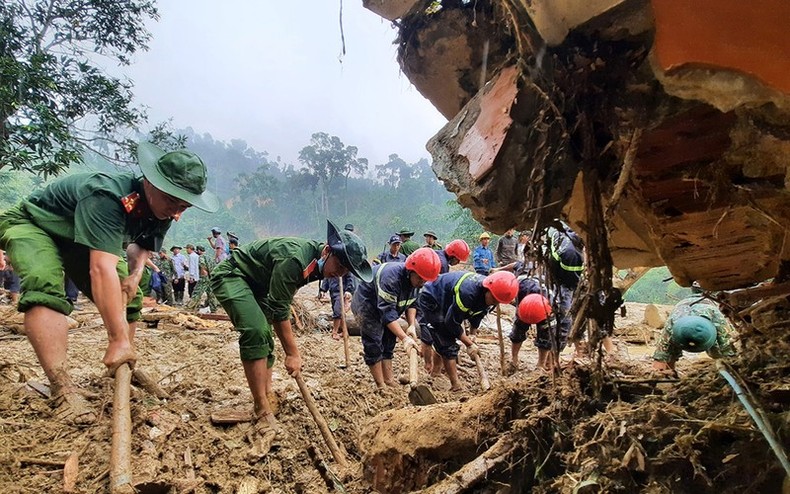 Nhìn lại những vụ sạt lở đất nghiêm trọng tại Việt Nam vài năm vừa qua ảnh 3