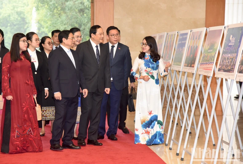 [Ảnh] Lễ đón Thủ tướng Chính phủ nước Cộng hòa Dân chủ Nhân dân Lào Sonexay Siphandone và Phu nhân ảnh 5