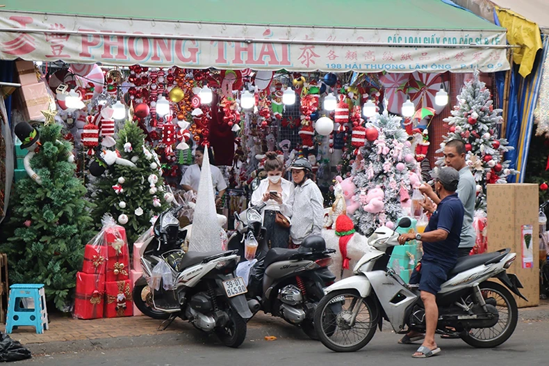 Giáng sinh ấm áp và an lành ảnh 5