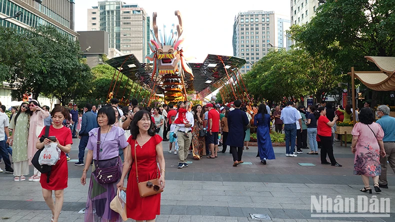 Thành phố Hồ Chí Minh: Các điểm vui chơi, giải trí hút khách trong dịp Tết Giáp Thìn ảnh 5