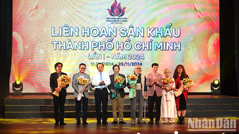 Khai mạc Liên hoan Sân khấu Thành phố Hồ Chí Minh lần I - năm 2024 với chủ đề “Khát vọng phương Nam” ảnh 2