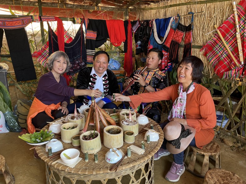 Đặc sắc văn hóa Mông qua lễ hội Gầu Tào ảnh 12
