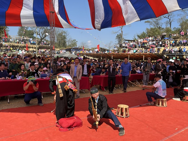Đặc sắc văn hóa Mông qua lễ hội Gầu Tào ảnh 9