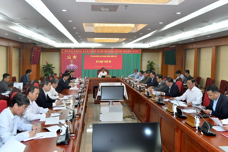 Ủy ban Kiểm tra Trung ương đề nghị thi hành kỷ luật các đảng viên vi phạm tại Đảng bộ tỉnh Vĩnh Phúc và Quảng Ngãi ảnh 1