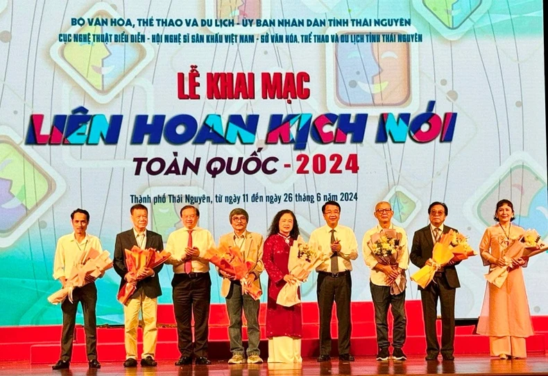 Khai mạc Liên hoan Kịch nói toàn quốc 2024 ảnh 2