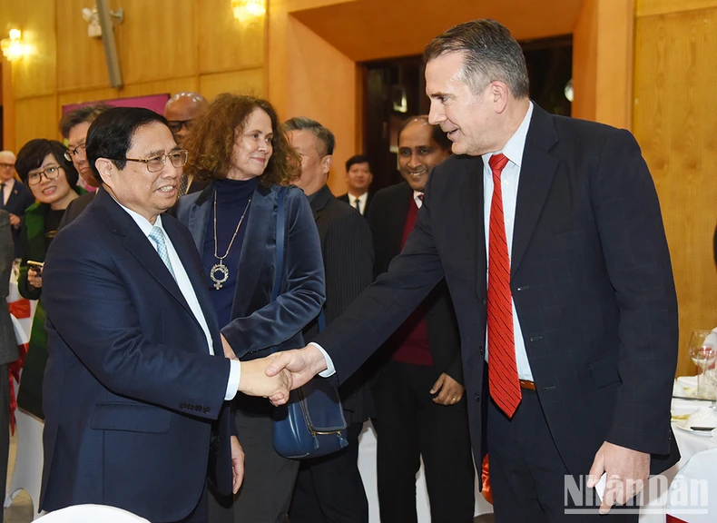 Thủ tướng Phạm Minh Chính chủ trì chiêu đãi các nhà tài trợ, doanh nghiệp nước ngoài nhân dịp Tết cổ truyền ảnh 1