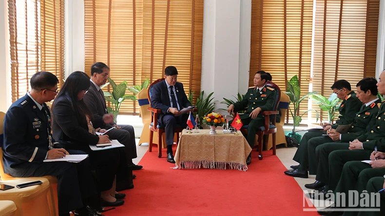 Thượng tướng Nguyễn Tân Cương gặp song phương Thứ trưởng Quốc phòng các nước Philippines và Indonesia ảnh 1