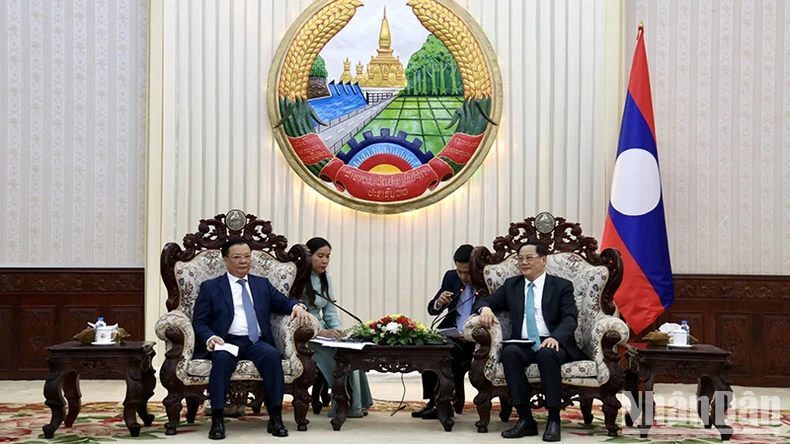 Đưa quan hệ Hà Nội-Vientiane trở thành hình mẫu trong mối quan hệ Việt Nam-Lào ảnh 2