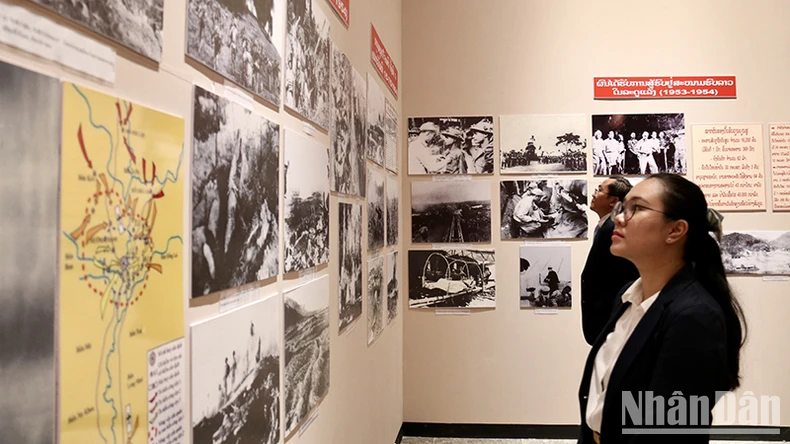Lào tổ chức Triển lãm ảnh kỷ niệm 70 năm Chiến thắng Điện Biên Phủ ảnh 3