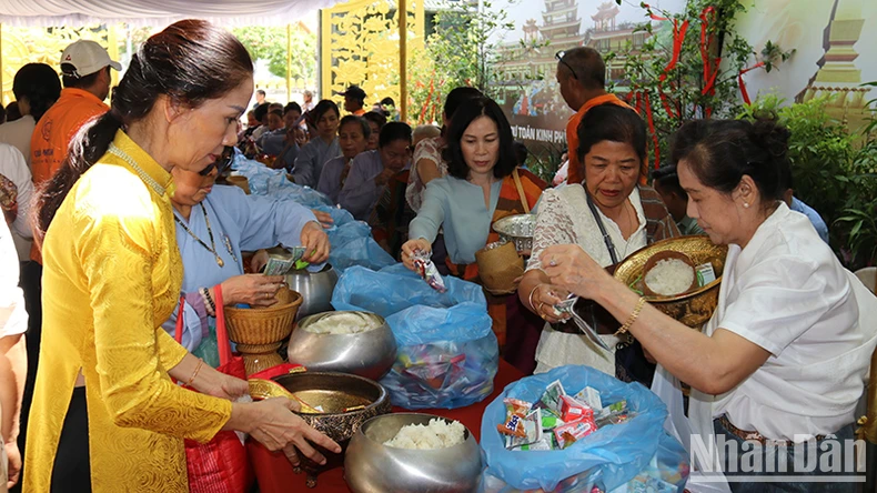 Cộng đồng người Việt Nam tại Lào tổ chức Lễ Phật đản 2568 ảnh 3
