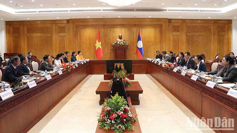 Việt Nam chia sẻ với Lào kinh nghiệm về sửa đổi Hiến pháp ảnh 3
