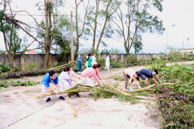 Quảng Ninh nhanh chóng khắc phục điện, nước phục vụ các cơ sở y tế ảnh 3