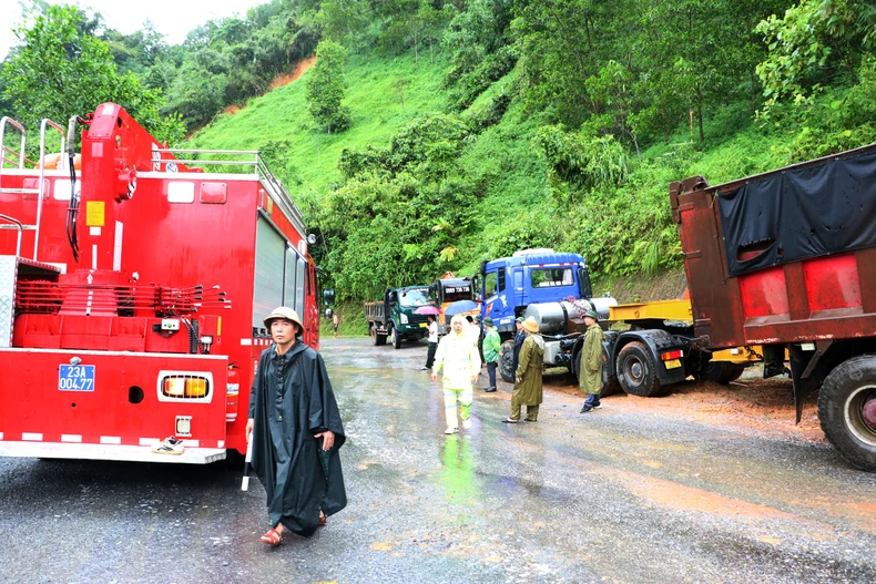 Hà Giang: Sạt lở đất gây hậu quả đặc biệt nghiêm trọng làm 9 người chết, nhiều người mất tích ảnh 4