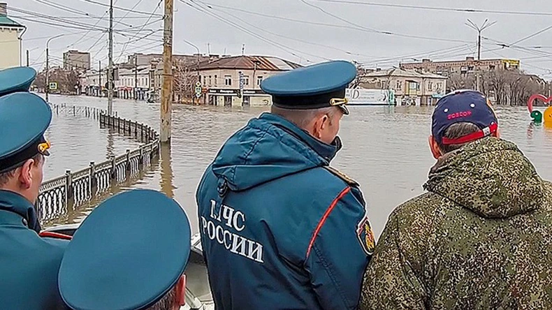 Nga nâng cấp tình trạng khẩn cấp liên bang tại Vùng Orenburg do ngập lụt ảnh 1