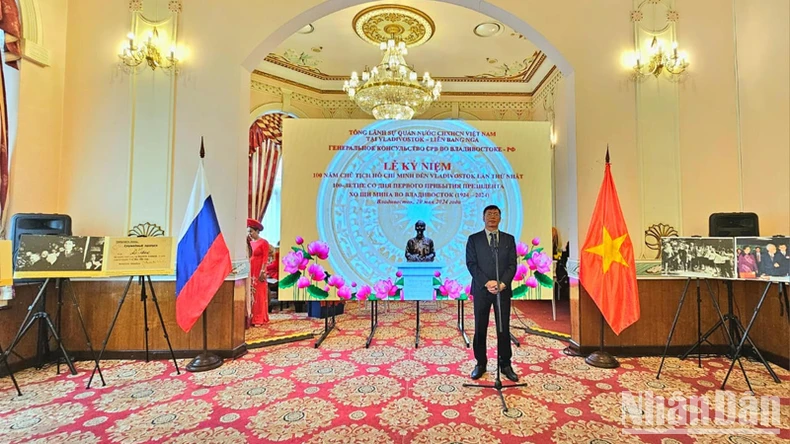 Kỷ niệm 100 năm Ngày Chủ tịch Hồ Chí Minh lần đầu tiên đến thành phố Vladivostok ảnh 1