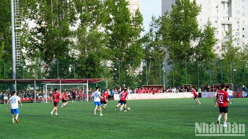 Khai mạc Giải bóng đá cộng đồng người Việt Nam tại Liên bang Nga năm 2024 ảnh 3