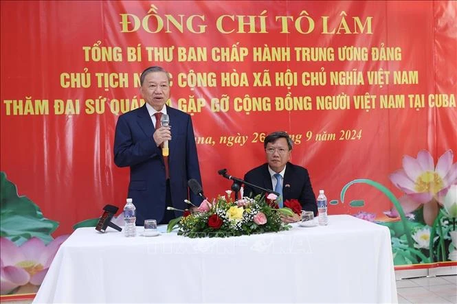 Tổng Bí thư, Chủ tịch nước Tô Lâm thăm Đại sứ quán và cộng đồng người Việt Nam tại Cuba ảnh 2