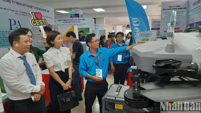 Khai mạc Chợ công nghệ và thiết bị - Techmart 2024 ảnh 1