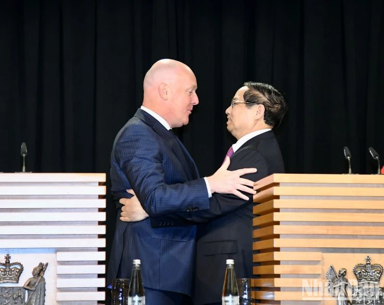 Thủ tướng Phạm Minh Chính và Thủ tướng New Zealand Christopher Luxon họp báo ảnh 1