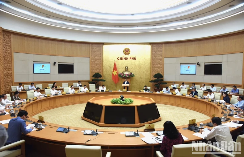 Thủ tướng Phạm Minh Chính chủ trì phiên họp Chính phủ chuyên đề pháp luật tháng 4/2024 ảnh 1