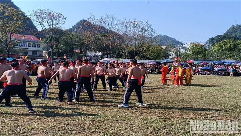 Cao Bằng: Độc đáo Lễ hội tranh đầu pháo ở huyện Quảng Hòa ảnh 1