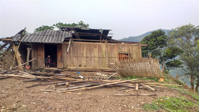 Cao Bằng: 576 nhà ở bị tốc mái do mưa đá, lốc xoáy ảnh 1