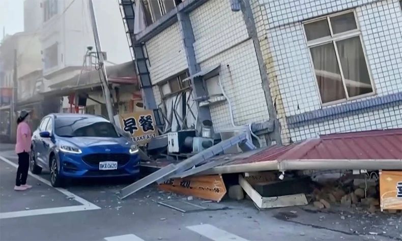 [Ảnh] Đài Loan (Trung Quốc) bắt đầu ghi nhận thiệt hại sau động đất ảnh 2