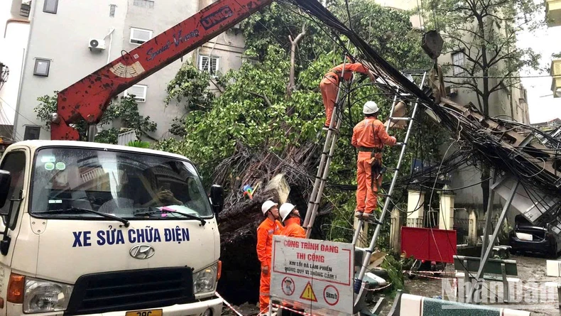 [Live] Khẩn trương khắc phục hậu quả, cứu người mắc kẹt, mất tích trong bão số 3 ảnh 3