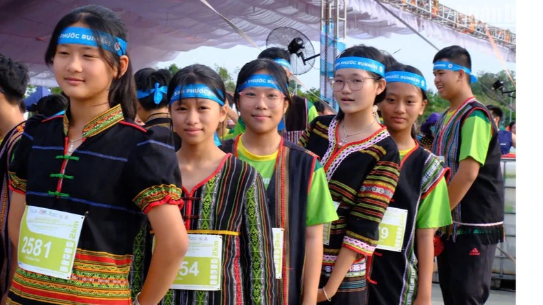 Hơn 15.000 người tham gia giải “Bình Phước marathon - Trường Tươi Group” lần thứ II, năm 2024 ảnh 3