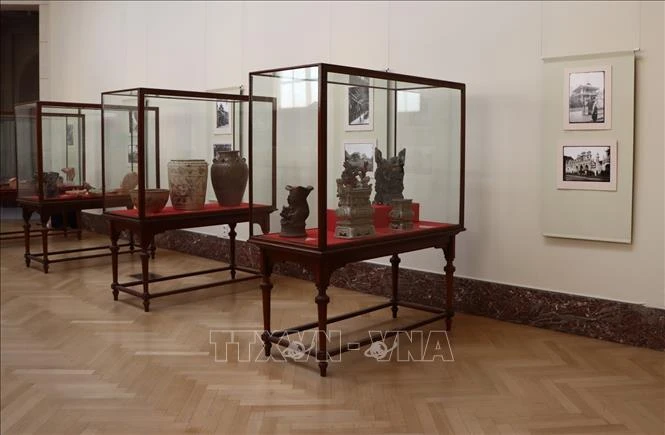 Độc đáo phòng trưng bày cổ vật Việt Nam tại bảo tàng Bỉ ảnh 1