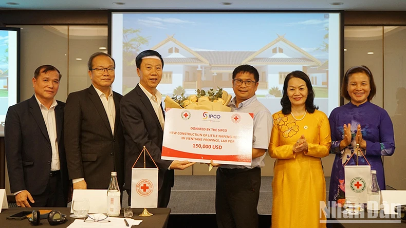 Việt Nam và Lào tiếp tục hợp tác, hỗ trợ về các hoạt động Chữ thập đỏ ảnh 2