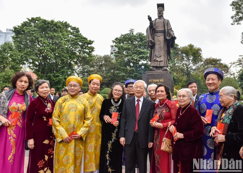 Những ký ức không thể phai mờ đối với Đảng bộ và nhân dân Thủ đô ảnh 1