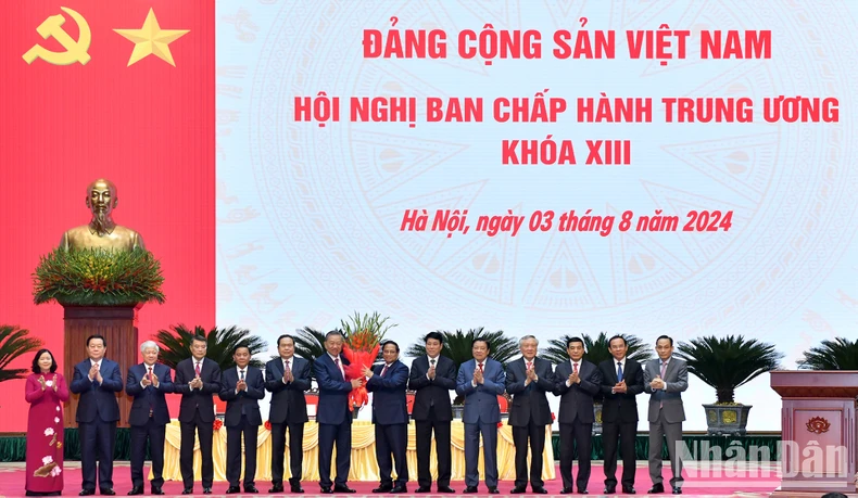 Quyết tâm xây dựng Đảng vững mạnh, nước Việt Nam giàu mạnh, dân chủ, công bằng, văn minh ảnh 2