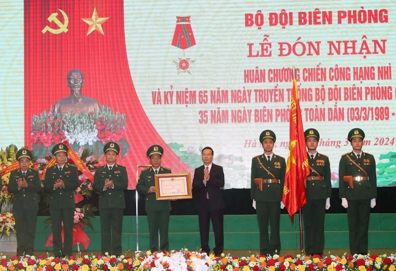 Chủ tịch nước Võ Văn Thưởng dự kỷ niệm 65 năm Ngày truyền thống Bộ đội Biên phòng ảnh 2