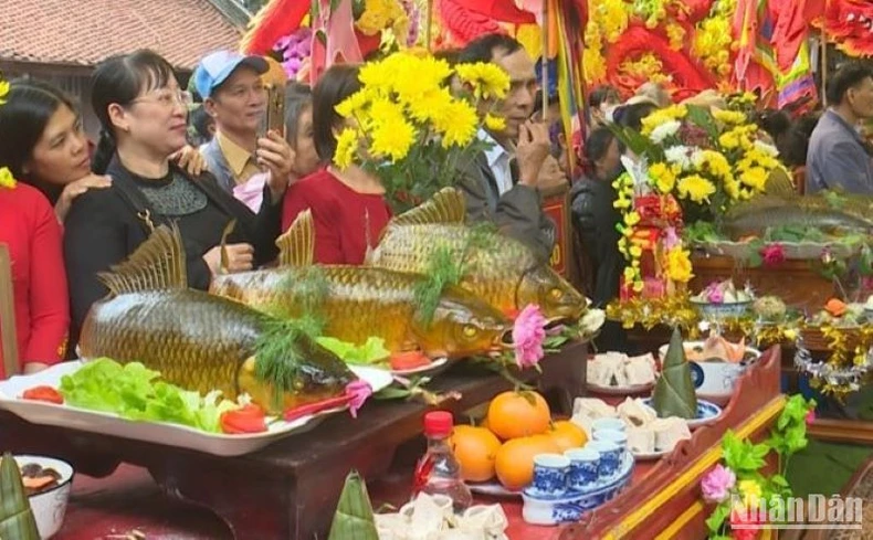 Gần 100 nghìn du khách đến với Lễ hội đền Trần Thái Bình năm 2024 ảnh 2