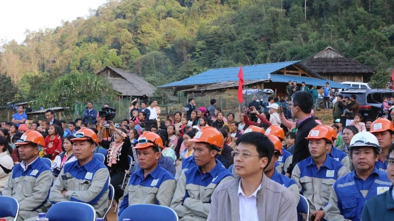 Mường Ảng khởi công dự án Cấp điện nông thôn trong chương trình “Bừng sáng Điện Biên” ảnh 4