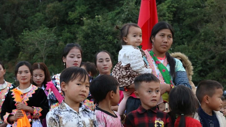 Mường Ảng khởi công dự án Cấp điện nông thôn trong chương trình “Bừng sáng Điện Biên” ảnh 5