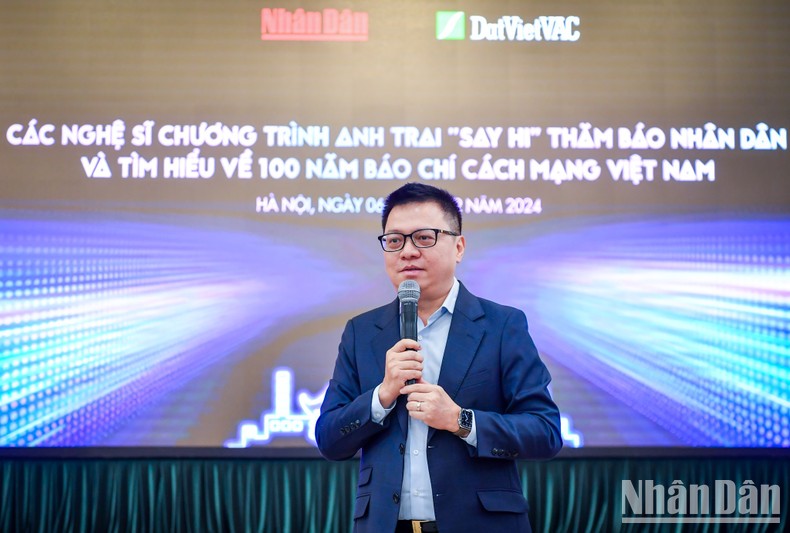 Dàn nghệ sĩ "Anh trai say hi" thăm Báo Nhân Dân và tìm hiểu kỷ niệm 100 năm Ngày Báo chí cách mạng Việt Nam ảnh 1