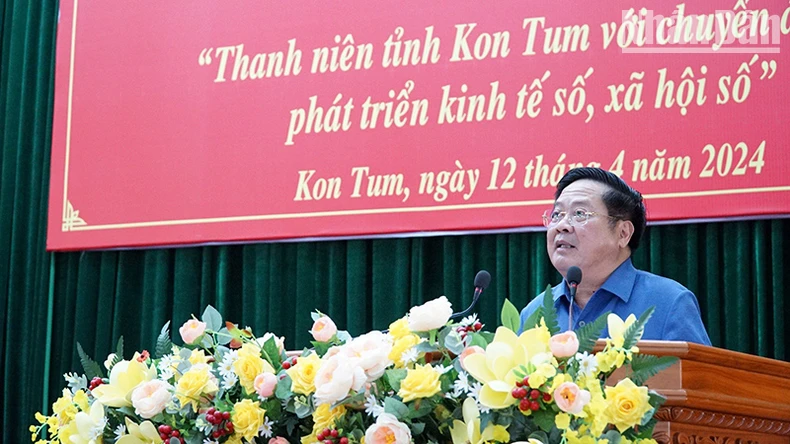 Kon Tum: Chủ tịch Ủy ban nhân dân tỉnh gặp gỡ, đối thoại với thanh niên ảnh 2