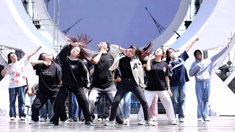 Dalat Best Dance Crew 2024 quy tụ các nhóm nhảy hàng đầu Việt Nam và khu vực châu Á ảnh 1