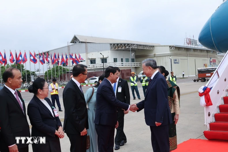 Chủ tịch nước Tô Lâm đến Viêng Chăn, bắt đầu thăm cấp Nhà nước tới Lào ảnh 1